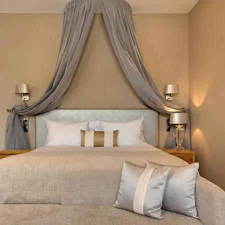 Domaine De La Klauss & Spa, Restaurant Gastronomique Le K 호텔