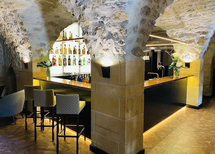 Domaine De La Klauss & Spa, Restaurant Gastronomique Le K Отель Montenach